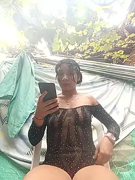 Snapshot of chikivivi- chatting on 13, 1, 2026 chikivivi- online show from 13, 1, 2026