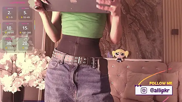 Allison Parker1  online show from 31, 1, 2026