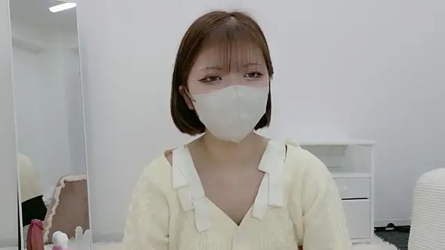 Snapshot of himarichan_v chatting on 8, 3, 2026 himarichan v online show from 8, 3, 2026