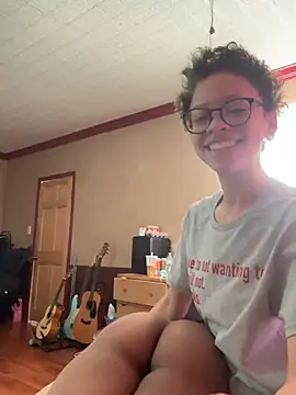 Snapshot of Tamiii420 chatting on 6, 2, 2026 Tamiii420 online show from 6, 2, 2026