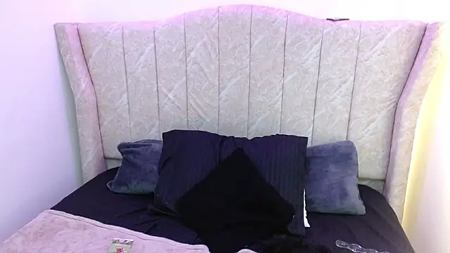 Angel adrien online show from 11, 2, 2026