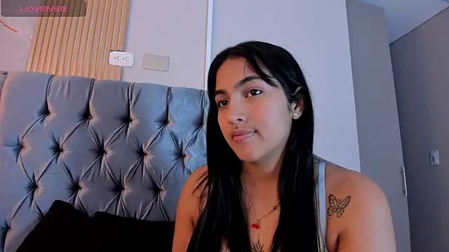 AlanaBlair  online show from 5, 2, 2026