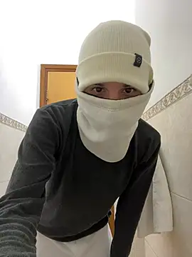 Snapshot of petiteyanel chatting on 10, 1, 2026 petiteyanel online show from 10, 1, 2026