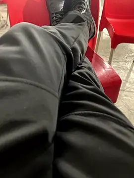 Snapshot of petiteyanel chatting on 14, 1, 2026 petiteyanel online show from 14, 1, 2026