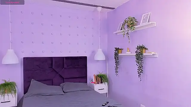 Yasminbrattz online show from 12, 3, 2026