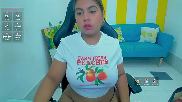 Snapshot of esmeralda_cuisman chatting on 9, 2, 2026 esmeralda cuisman online show from 9, 2, 2026