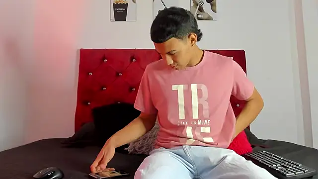 Liamsubtle01 online show from 8, 1, 2026