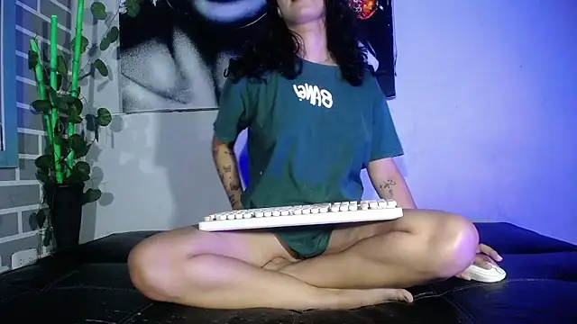 Ashley Connorr online show from 13, 1, 2026