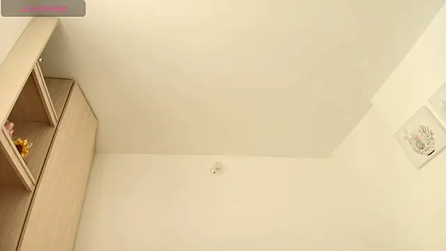 perla hot4u online show from 7, 1, 2026