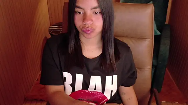 SofiaMante  online show from 25, 2, 2026