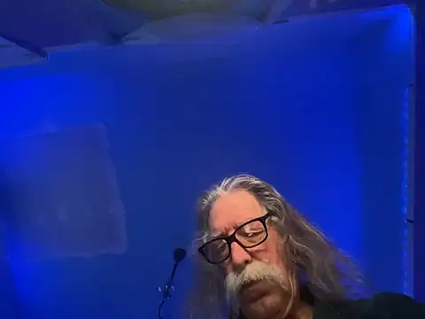 Snapshot of LickYourYoni chatting on 10, 2, 2026 LickYourYoni online show from 10, 2, 2026