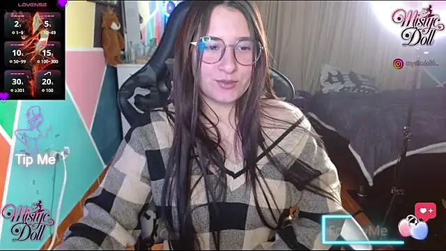 Snapshot of Mysticdooll69 chatting on 12, 5, 2026 Mysticdooll69 online show from 12, 5, 2026