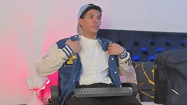 Snapshot of Marcus_Moreno chatting on 25, 2, 2026 Marcus Moreno online show from 25, 2, 2026