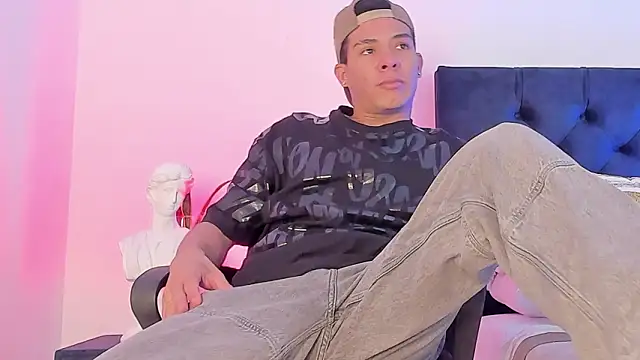 Snapshot of Marcus_Moreno chatting on 20, 2, 2026 Marcus Moreno online show from 20, 2, 2026