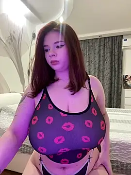 Snapshot of roze_rists chatting on 4, 3, 2026 roze rists online show from 4, 3, 2026