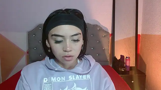 Snapshot of sofiaspring chatting on 4, 7, 2026 sofiaspring online show from 4, 7, 2026