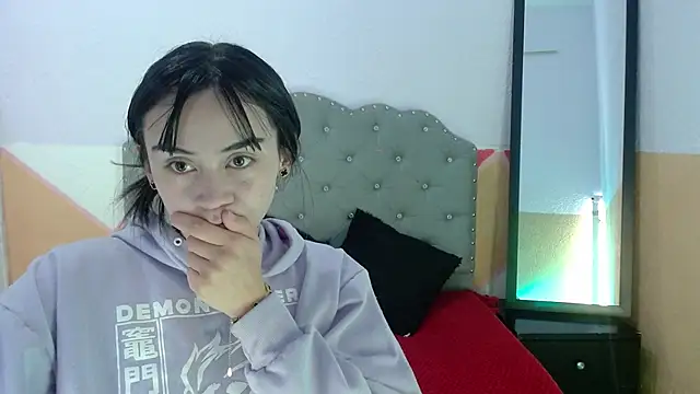 Snapshot of sofiaspring chatting on 13, 7, 2026 sofiaspring online show from 13, 7, 2026