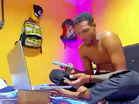 aunstin mohamme online show from 15, 1, 2026