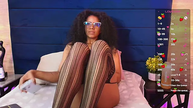 Ellie-Alves online show from 27, 3, 2026