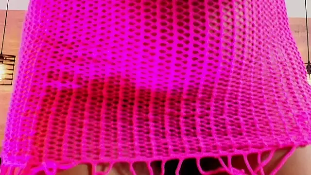 Ellie-Alves online show from 19, 5, 2026