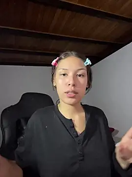 Kitty20205 online show from 14, 4, 2026