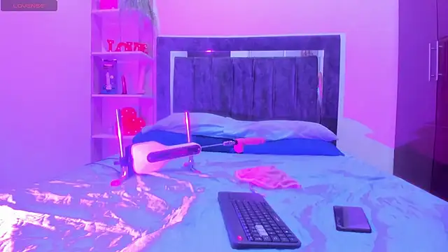 Snapshot of Bella_Blanca chatting on 24, 3, 2026 Bella Blanca online show from 24, 3, 2026