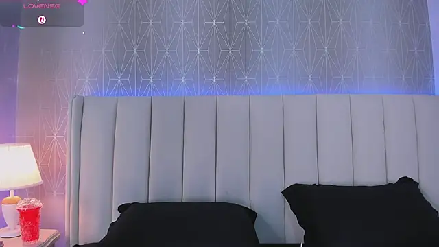 Miia montero  online show from 2, 2, 2026