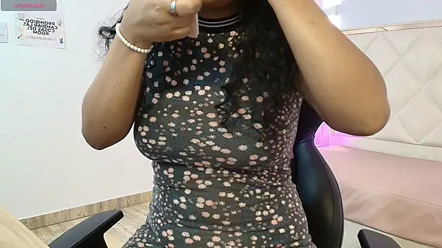 Snapshot of TATTI_TAY chatting on 17, 1, 2026 TATTI TAY online show from 17, 1, 2026