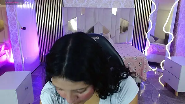 TATTI TAY online show from 11, 3, 2026