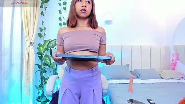 emily7  online show from 28, 3, 2026