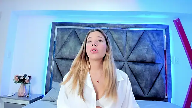 Snapshot of DanielaSilva_ chatting on 15, 1, 2026 DanielaSilva online show from 15, 1, 2026