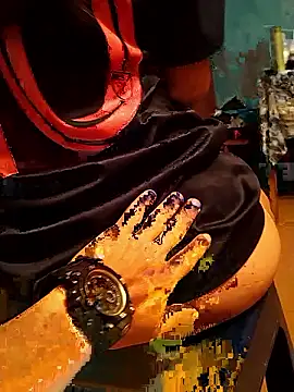 Chiquitoperopeligroso4 online show from 16, 1, 2026