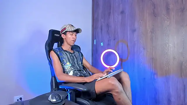 Snapshot of neitan_miller_ chatting on 18, 2, 2026 neitan miller online show from 18, 2, 2026