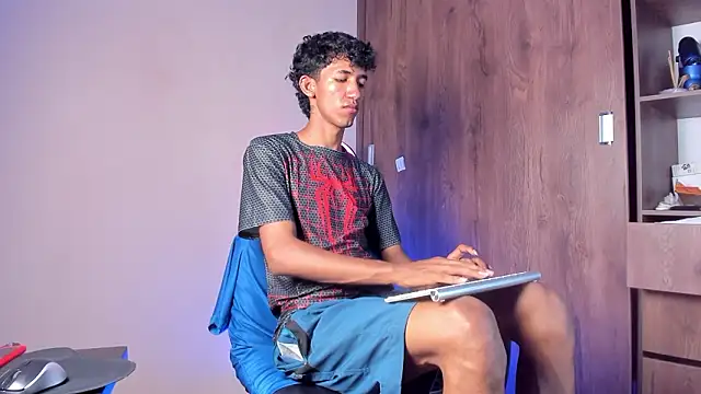 Snapshot of neitan_miller_ chatting on 6, 2, 2026 neitan miller online show from 6, 2, 2026