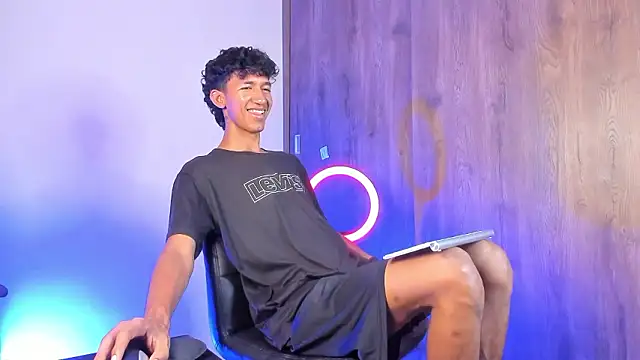 Snapshot of neitan_miller_ chatting on 28, 2, 2026 neitan miller online show from 28, 2, 2026