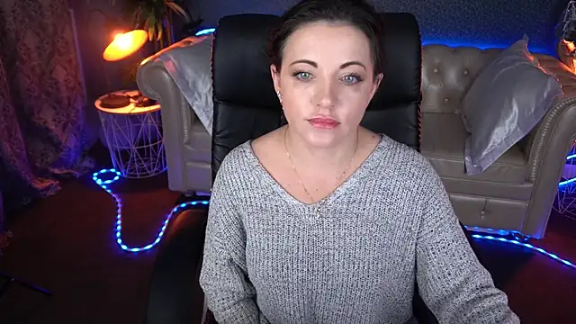 Dafni Monn online show from 28, 2, 2026