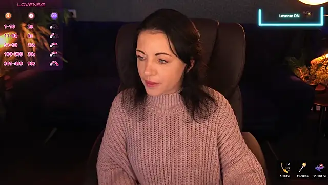 Dafni Monn online show from 7, 11, 2025