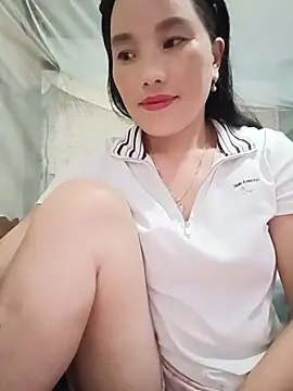 Snapshot of yu--yo chatting on 2, 7, 2026 yu--yo online show from 2, 7, 2026