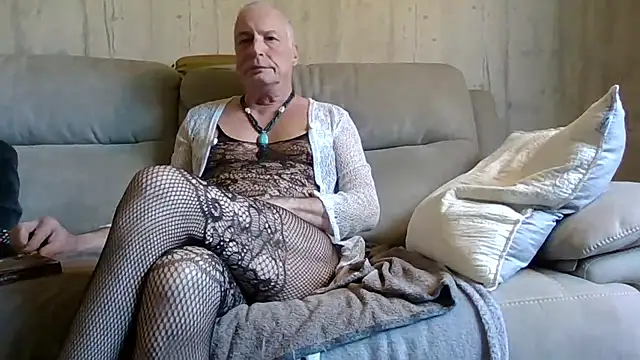 Helinetrav online show from 2, 4, 2026