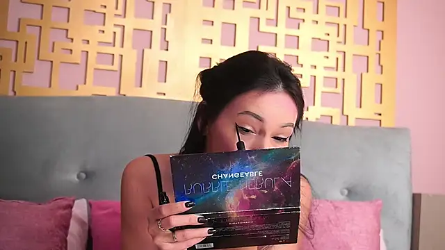 BellaNoirX online show from 9, 4, 2026