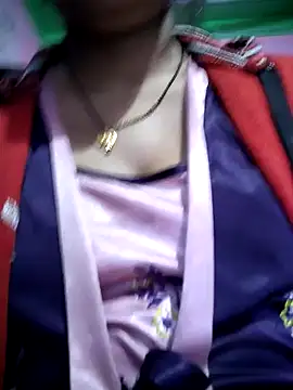 Nilam cute online show from 2, 3, 2026