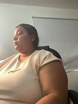 Snapshot of tatikanyx chatting on 10, 7, 2026 tatikanyx online show from 10, 7, 2026