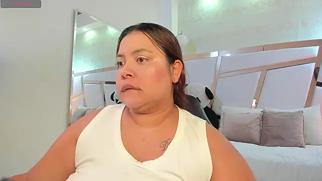 Snapshot of tatikanyx chatting on 2, 7, 2026 tatikanyx online show from 2, 7, 2026
