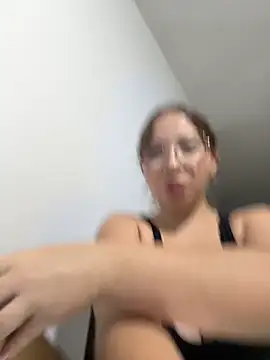 Snapshot of AliciaWhite_nt chatting on 16, 7, 2026 AliciaWhite nt online show from 16, 7, 2026