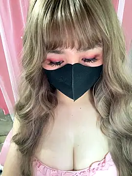 Snapshot of -Violet-t chatting on 8, 1, 2026 -Violet-t online show from 8, 1, 2026