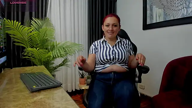 VictoriaPaker online show from 3, 5, 2026