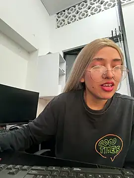 MichaelRossexxx online show from 12, 4, 2026