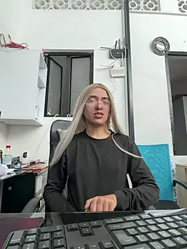 MichaelRossexxx online show from 24, 4, 2026