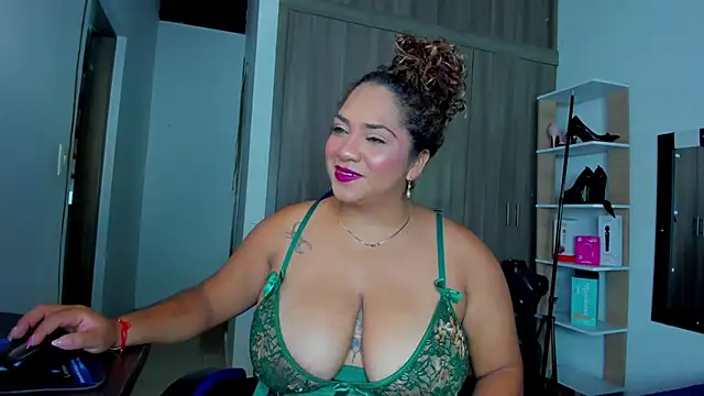 Snapshot of _lissa_02 chatting on 21, 7, 2026 lissa 02 online show from 21, 7, 2026