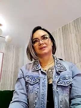 Snapshot of zarcasutra_t chatting on 13, 5, 2026 zarcasutra t online show from 13, 5, 2026